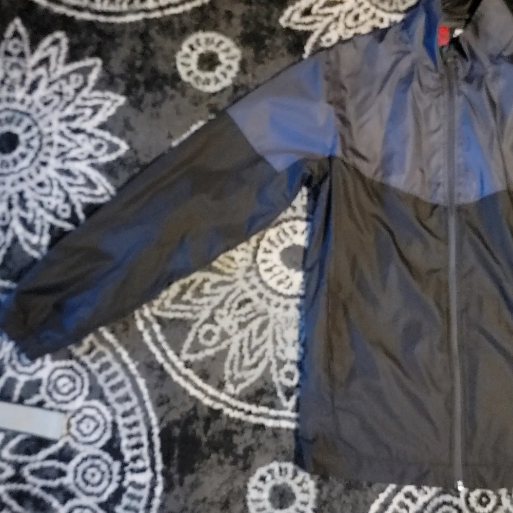 Jacket - Picture 3 of 6